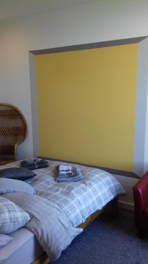 Apartment Chic บาร์มัธ ภายนอก รูปภาพ