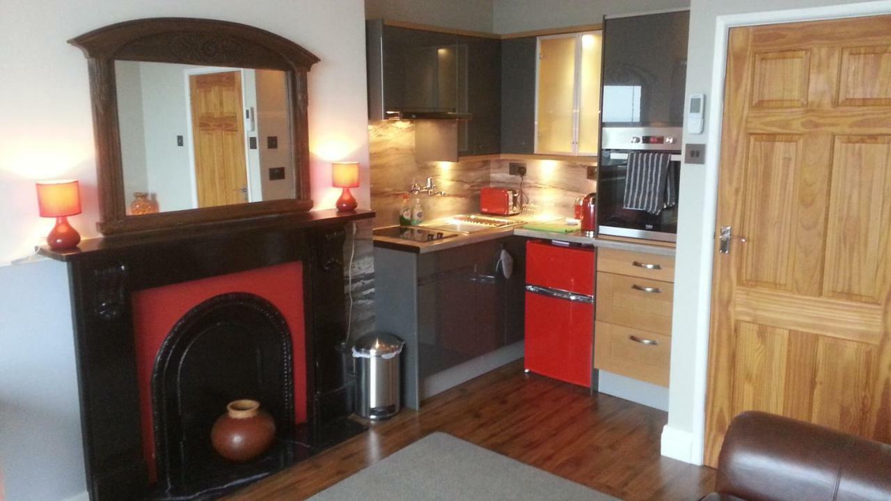 Apartment Chic บาร์มัธ ภายนอก รูปภาพ